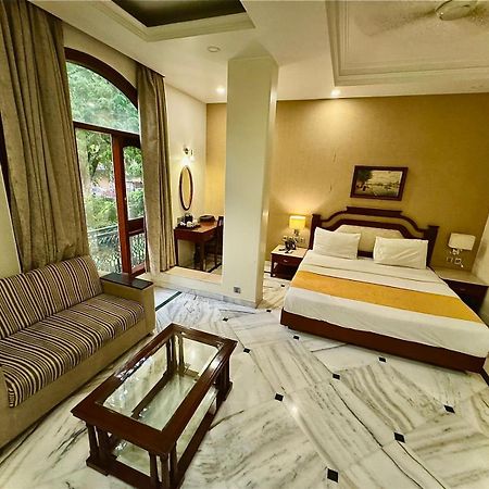 Hotel Florence Inn, Karol Bagh, New Delhi, 2 Min From Metro מראה חיצוני תמונה